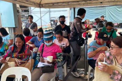 Sen. Bong Go continues hospital feeding initiative to help patients, caregivers, and health workers
